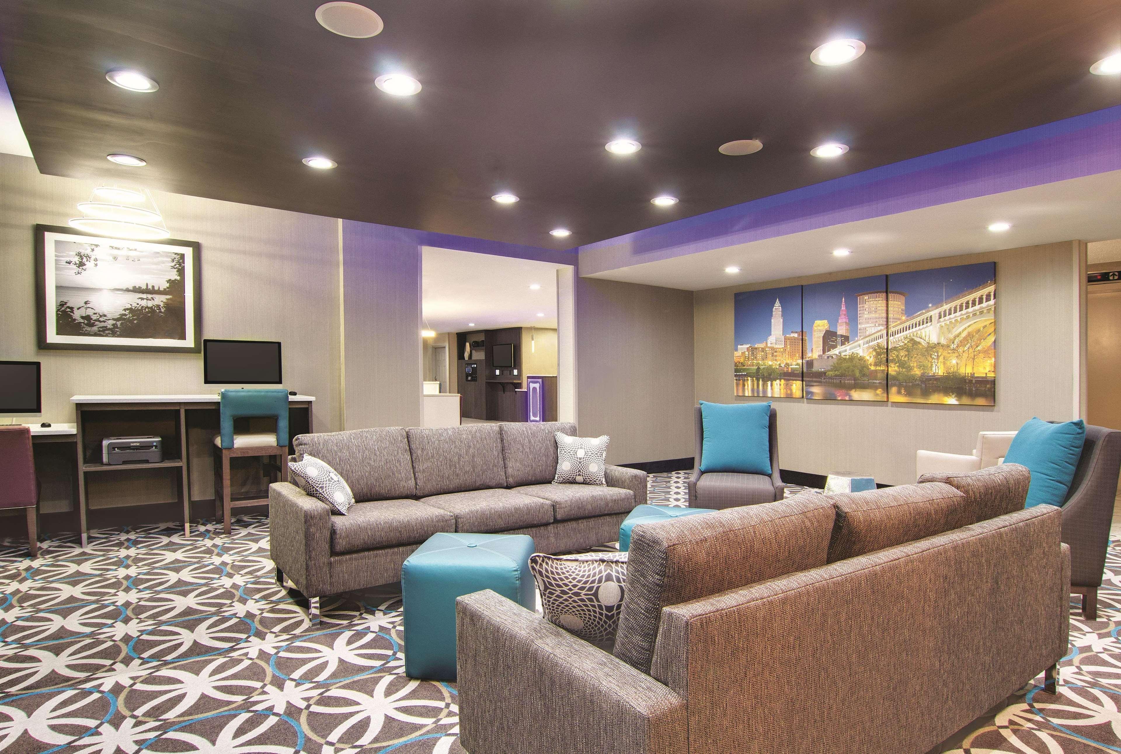 La Quinta By Wyndham Cleveland Airport West Hotel North Olmsted Kültér fotó